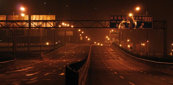 Shanghai Inner Ring Road remplacé par de nouveaux feux LED écoénergétiques 50%